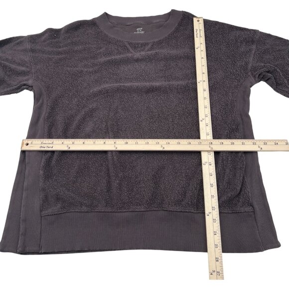 Aerie Women's Cozy Oversized Sweatshirt Size Medium Soft Fleece Pullover Gray - Picture 4 of 5